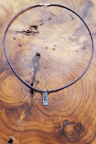 Gümüş Ağaç Pozu- Mor Deri Kolye